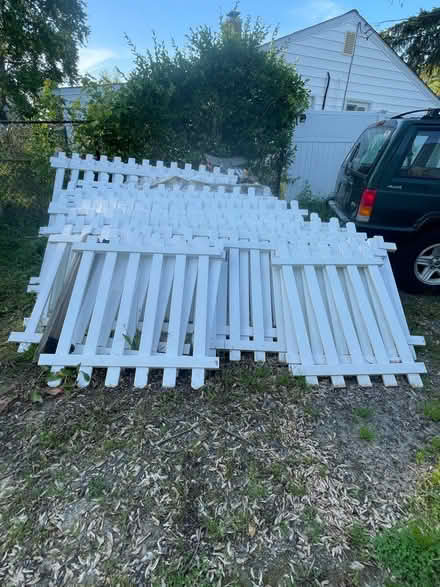 Photo of free white fence (King Heights) #1