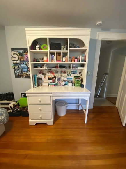 Photo of free White desk with hutch top (Westport CT) #1