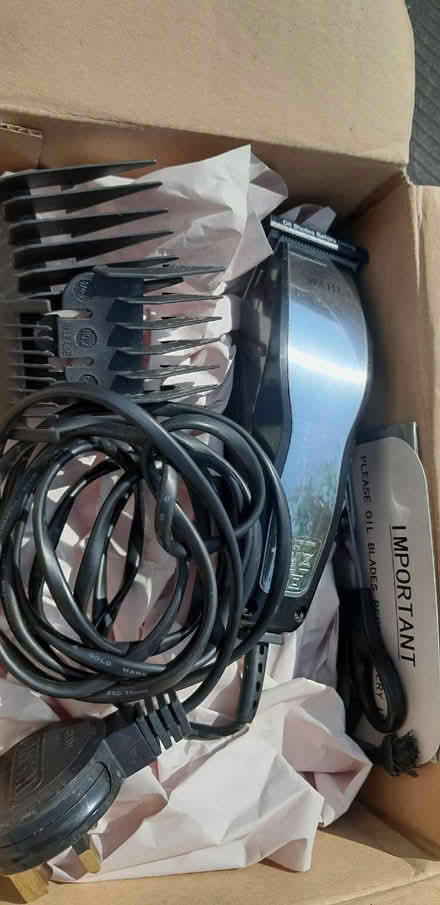 Photo of free wahl trimming kit (Upper Radley OX14) #1