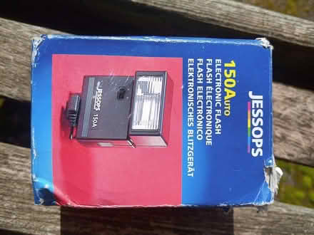 Photo of free Hot Shoe Camera flash unit (Killerton) #2
