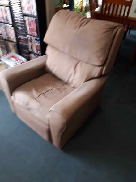 Photo of free Recliner Arm Chairs (Ferntree Gully) #1
