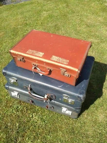 Photo of free vintage cases (Banister Park SO15) #1