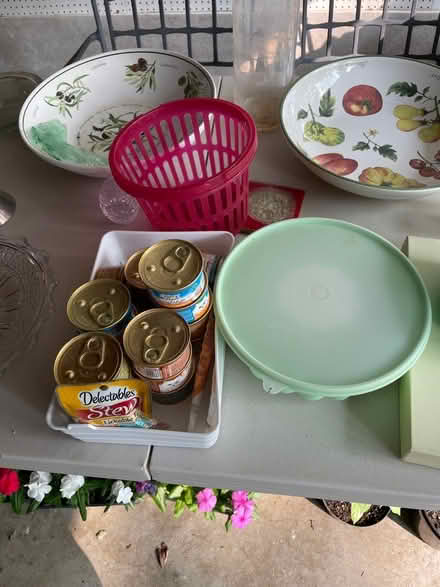 Photo of free Assorted household odds and ends (Pittsford) #4