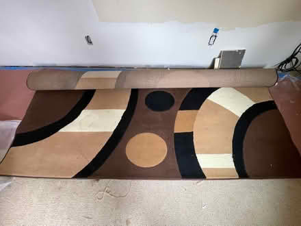 Photo of free Large modern shapes rug in browns (Montclair, Oakland) #3