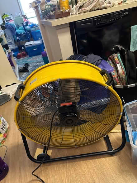 Photo of free Extra large fan (Contra Costa Centre) #1
