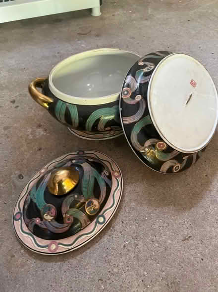 Photo of free Soup urn & platter (Avon) #2