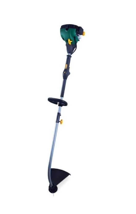 Photo of Petrol strimmer (Stalybridge SK15) #1