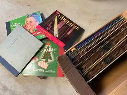 Photo of free 78 rpm classical & xmas records (Skokie) #1