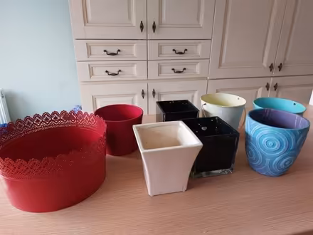Photo of free Indoor plant pots (Haswell DH6) #1