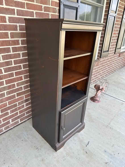 Photo of free Cabinet, in great shape (Fishers by the Y) #2
