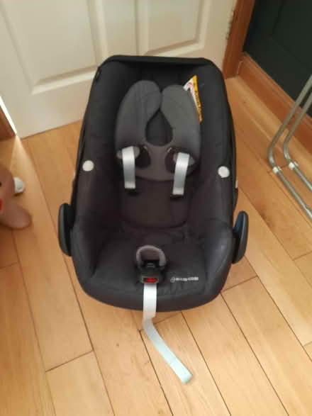 Photo of free Baby car seat (Blackwood) #1