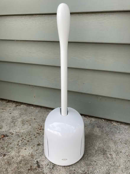 Photo of free OXO toilet brush with holder (Ferndale) #1