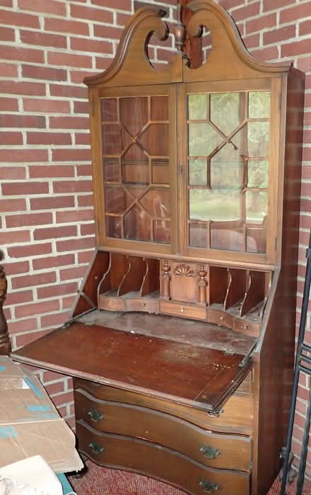 Photo of free Secretary Desk circa 1947 (Old Tappan N.J. 07675) #2