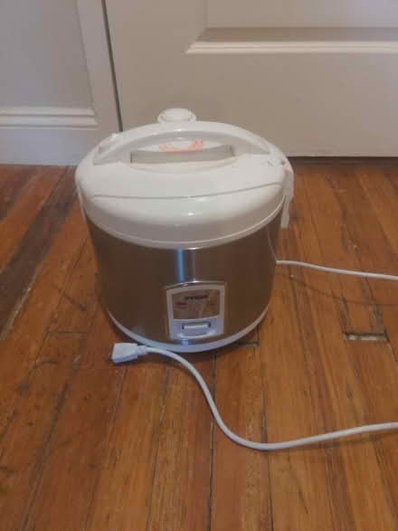 Photo of free Japanese rice cooker (Baltimore) #1