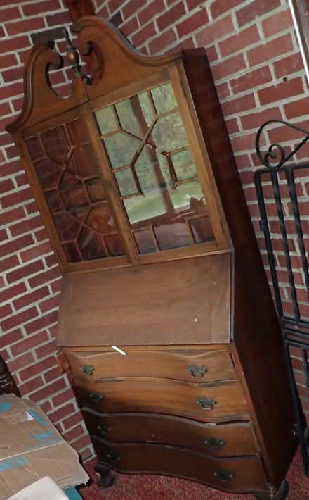 Photo of free Secretary Desk circa 1947 (Old Tappan N.J. 07675) #1
