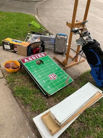 Photo of free curb shopping (Houston area) #2