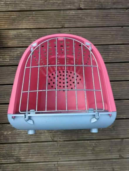 Photo of free Cat carry box (Southborough BR2) #1