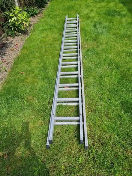 Photo of free 2 Piece Extending Ladder (Mill Hill NW7) #1