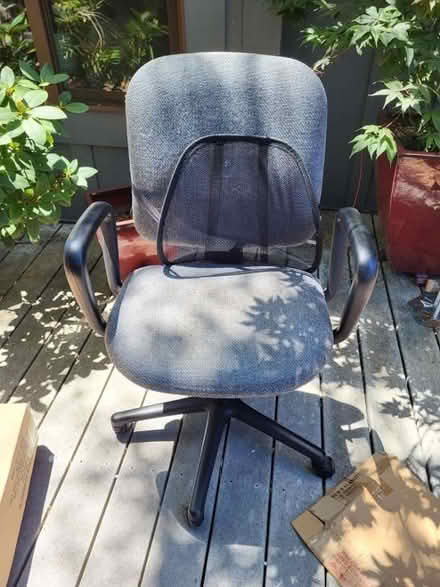 Photo of free desk chair (Marinwood) #1
