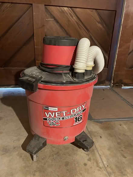 Photo of free Craftsman Wet/Dry Shop Vac, 16 gal (Oakland, Adams Point) #1