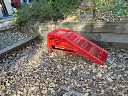 Photo of free Metal auto ramps (San Mateo/Belmont area) #1