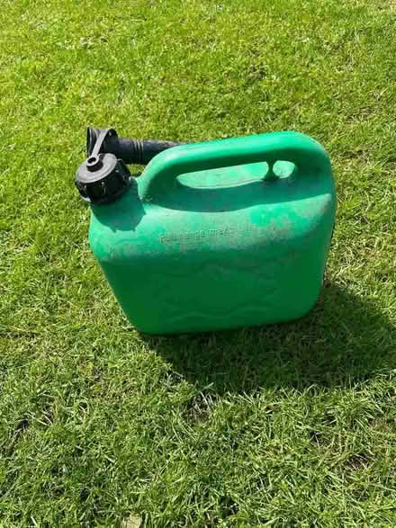 Photo of free Petrol can plastic (Forest Hill OX33) #1
