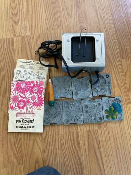 Photo of free Fun flower thing maker (Arden Manor area) #1