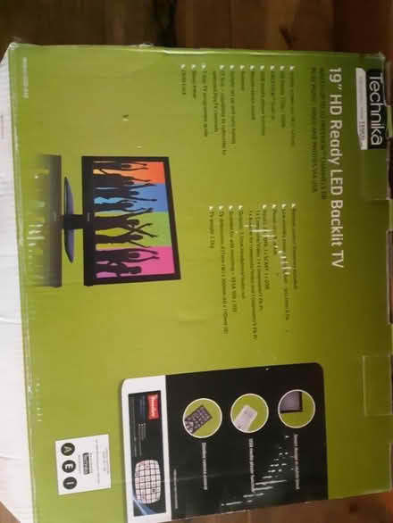 Photo of free TV in box (GU16) #1