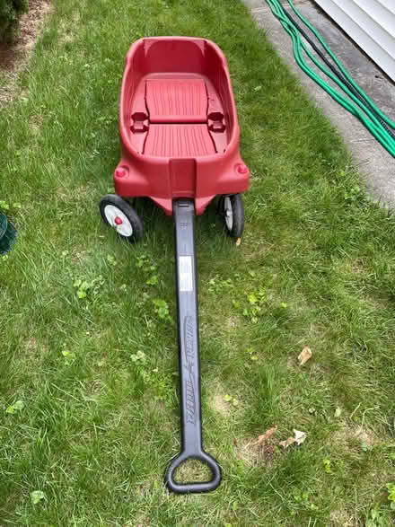 Photo of free Kids wagon. Great shape (North Andover, ma) #2
