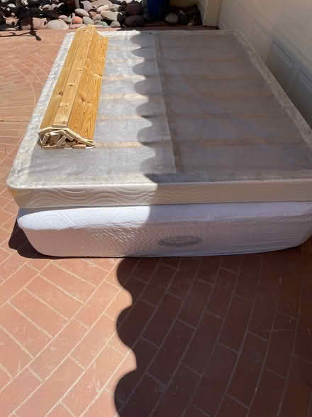 Photo of free Queen bed and frame (Papago Park Heritage estates) #2