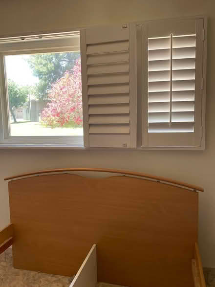 Photo of free Queen bed and frame (Papago Park Heritage estates) #1