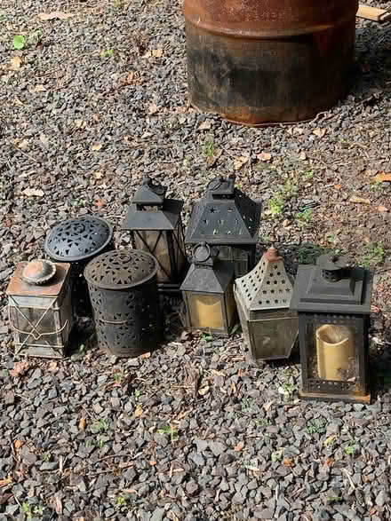Photo of free Several hanging lanterns (Kintnersville) #1
