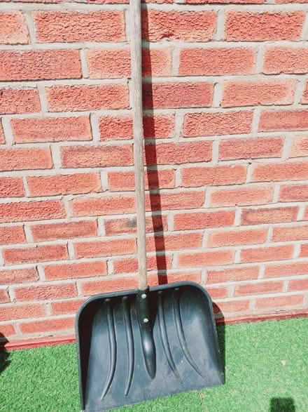 Photo of free Snow shovel (Fulwood PR2) #1