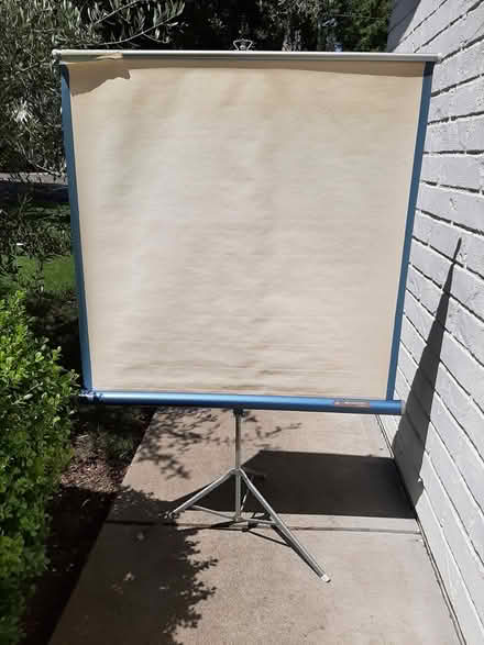 Photo of free Projection Screen (South Land Park) #1