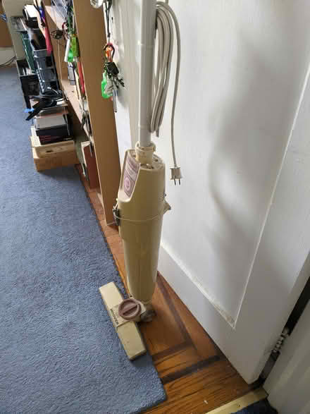 Photo of free Hoover Electric Broom (Brooklyn, Kings Plaza Vicinity) #2