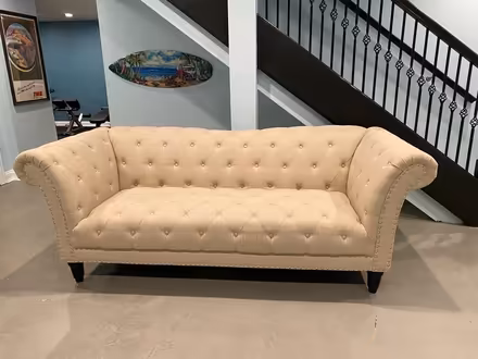 Photo of free Sofa (60093) #1