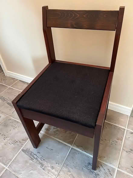 Photo of free Pine chair (Kanata (Kanata (Kanata (Katimavik)) #3