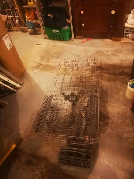 Photo of free Dishwasher trays (Bilton HG1) #1