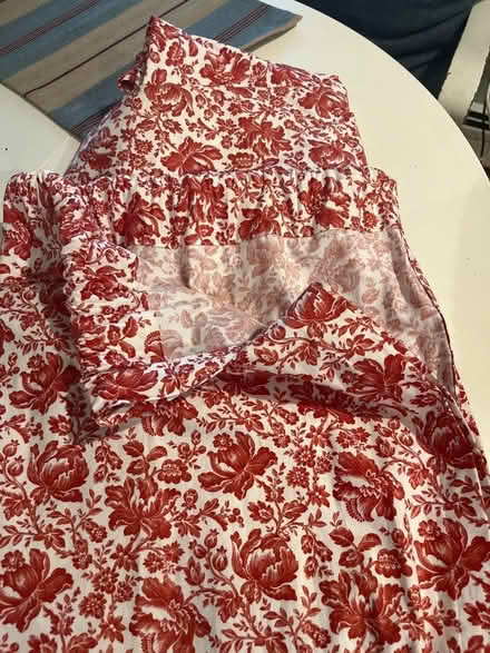 Photo of free Set of two floral curtains (Lafayette) #1