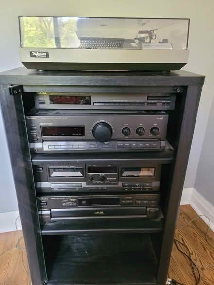 Photo of free Technics Stereo (Dundas) #2