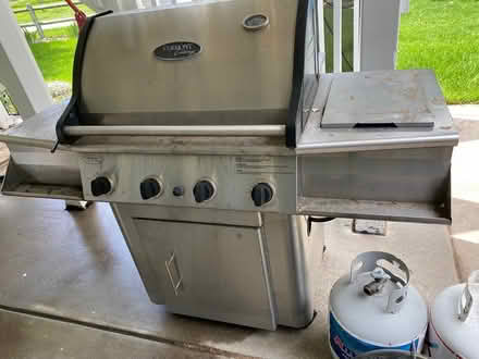 Photo of free grill, Vermont brand (South Fort Collins) #1