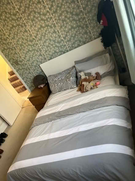 Photo of free Bed (Earlsfield SW18) #1