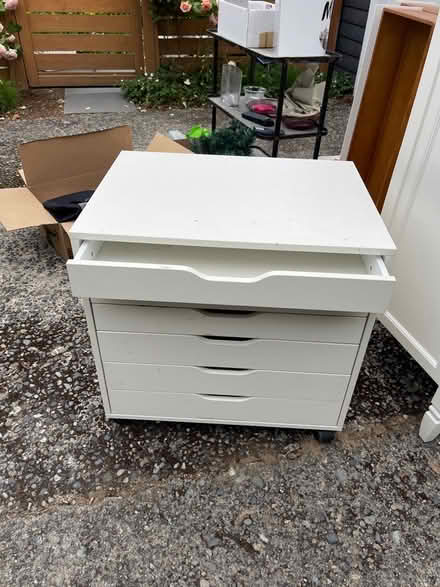 Photo of free White Chest (upper queen anne) #1