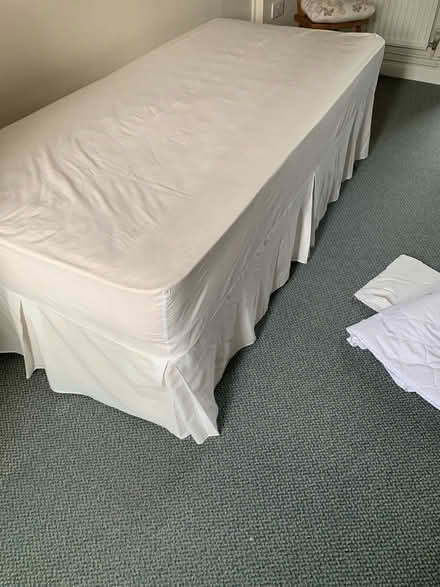 Photo of free single divan/bedding/drawers (Chesterton Cambridge) #2