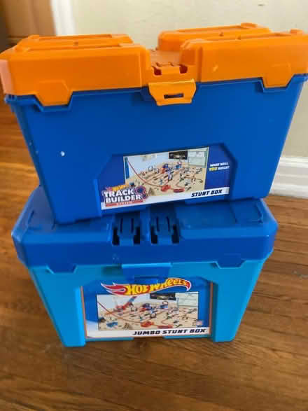 Photo of free Hot wheels jumbo stunt box (Korea town) #1