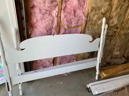 Photo of free Curb alert - bed frame, wood (5515 Ridgeview Drive 18902) #1