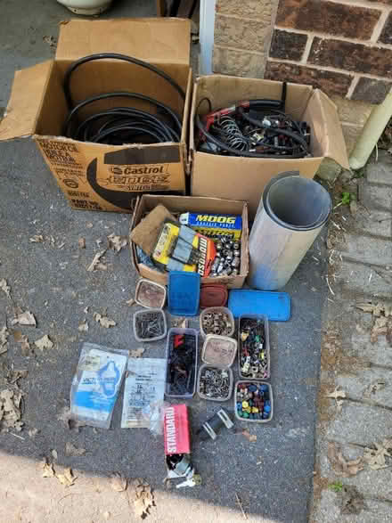 Photo of free Auto mechanic's bits and bobs (Aurora) #1