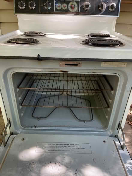 Photo of free Vintage stove (Ferndale) #2