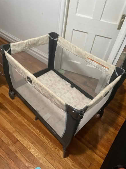 Photo of free Playpen (Crown Heights) #2
