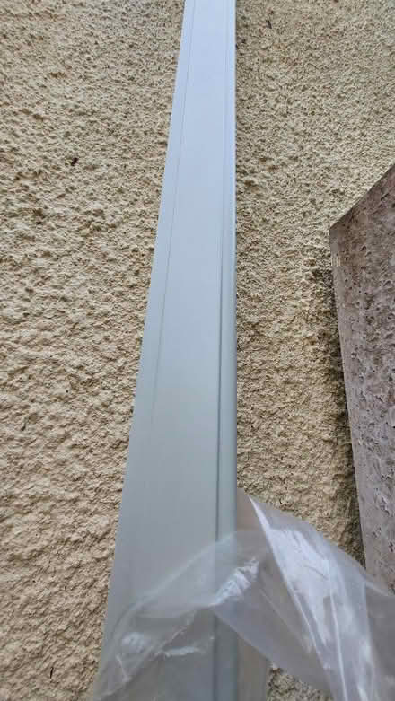 Photo of free Length of cornice (Horeshay) #2